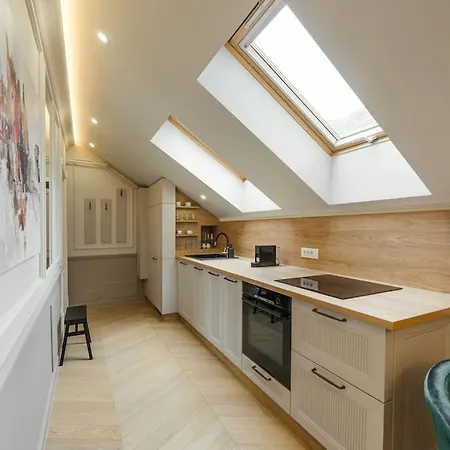 Elegant, Locatie Centrala Apartment *